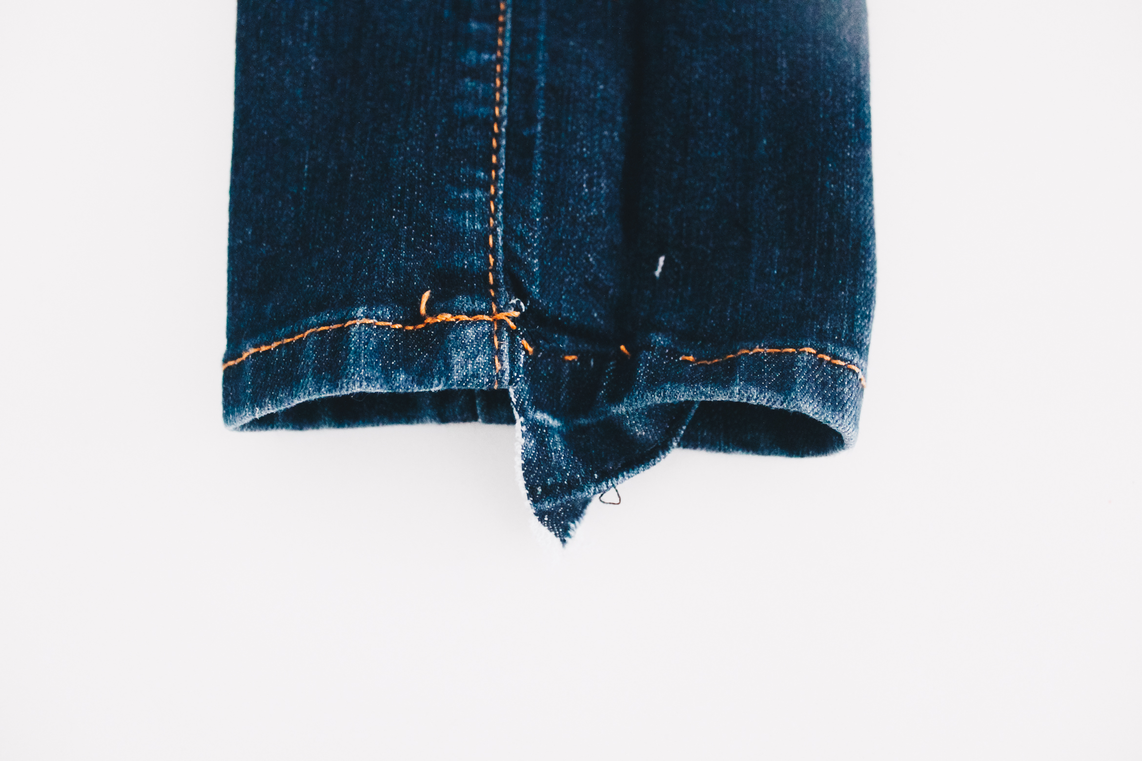 how to: distress the hem on your jeans – Meg McMillin