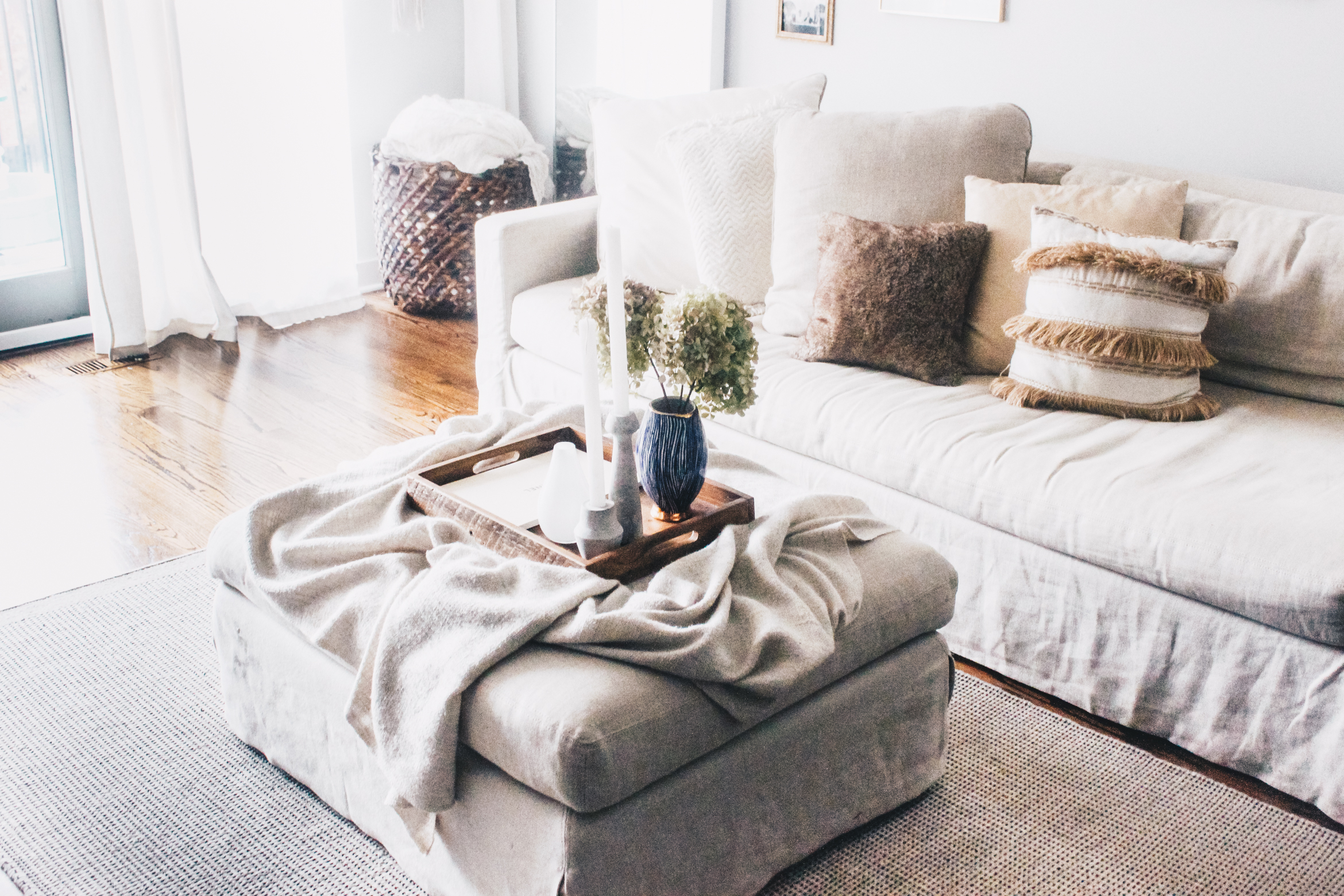 8 easy ways to revamp your living room on a budget – Meg McMillin